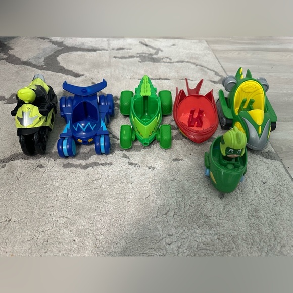 PJ Masks Catboy Owlette Gekko Figure Vehicles Toy Lot of Set Of 5 - Picture 1 of 3